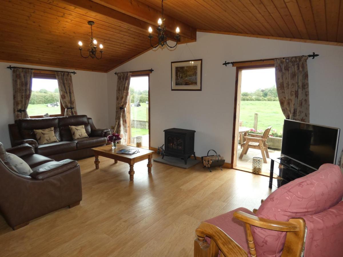 Chestnut Lodge Pilling Exterior foto